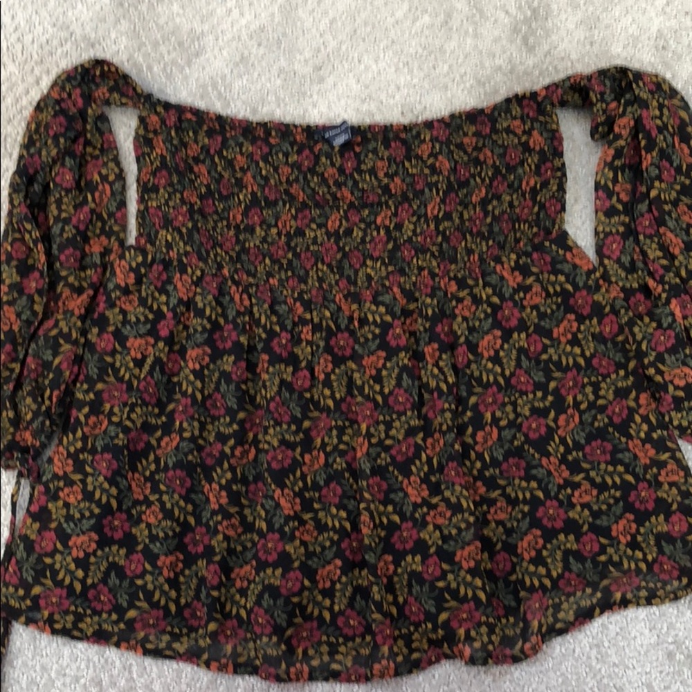 American eagle outfitters; cropped floral top; S.